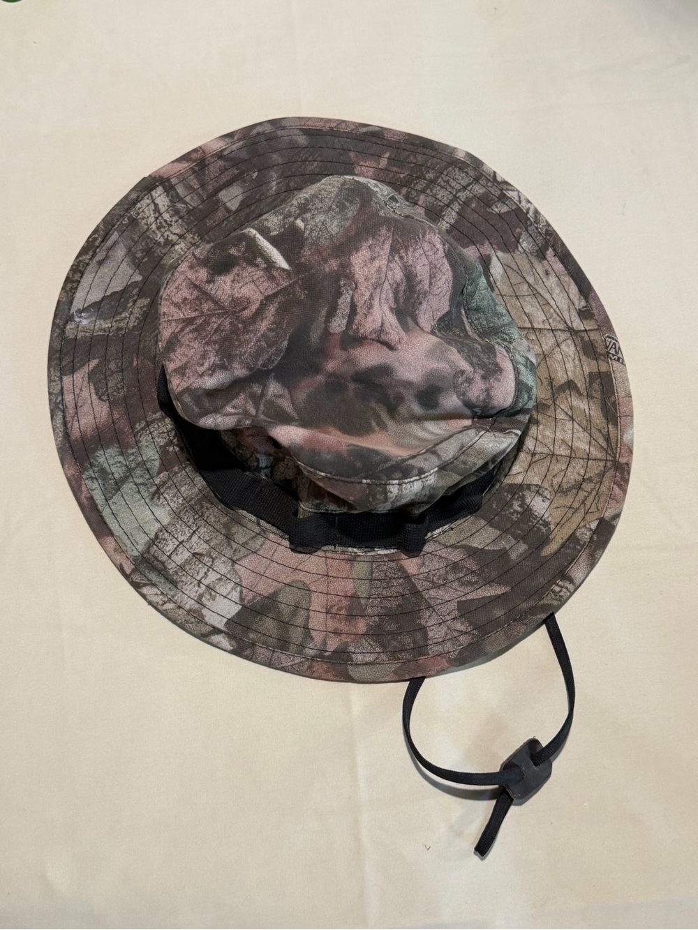 Cabbelas camo bucket hat with adjustable strap